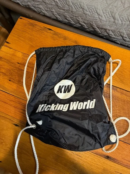 Drawstring bag - Picture 2 of 3